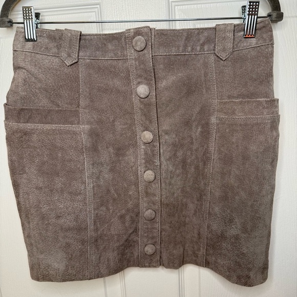 BlankNYC Gray Leather Mini Skirt with Snap Buttons Size 27 GUC - Picture 1 of 6